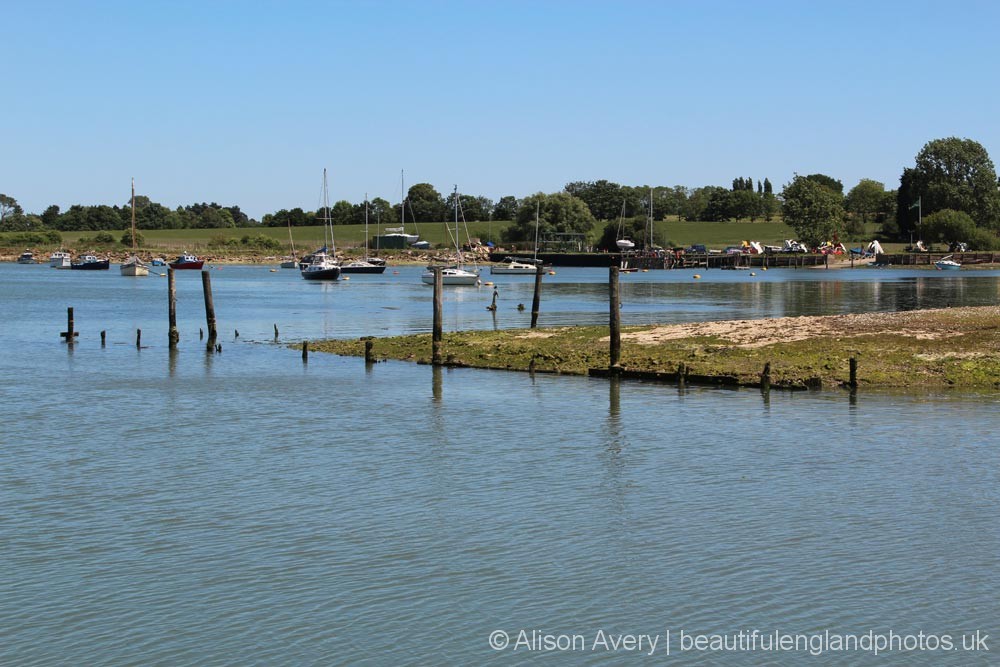 lower halstow yacht club webcam